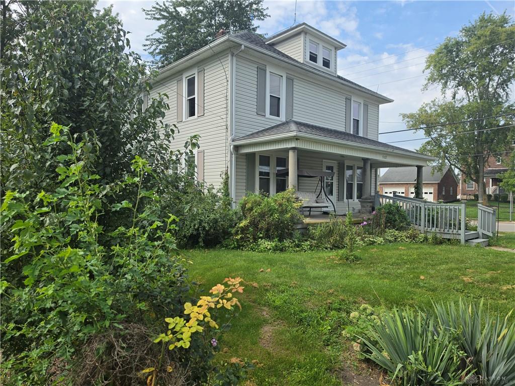 112 E Main Property Photo 3