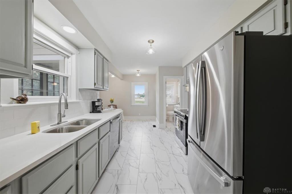 1427 Pythian Property Photo 19