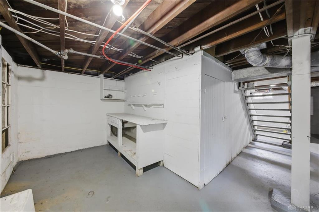 1427 Pythian Property Photo 38