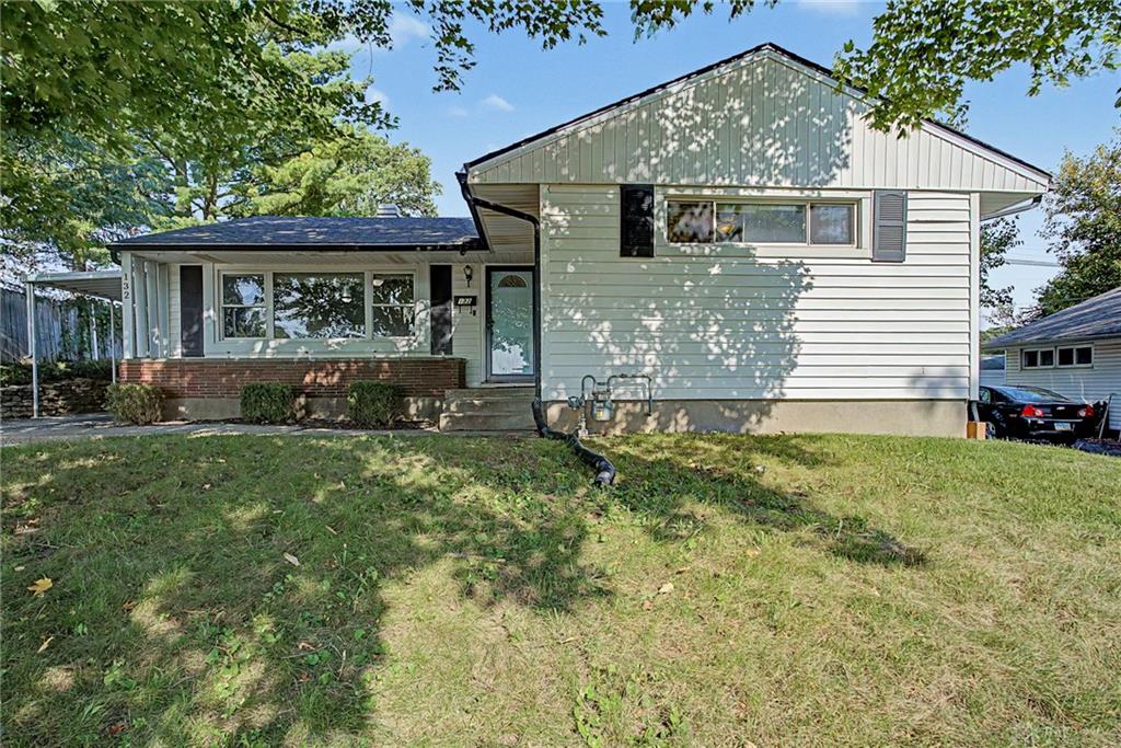 132 Circle Property Photo 1