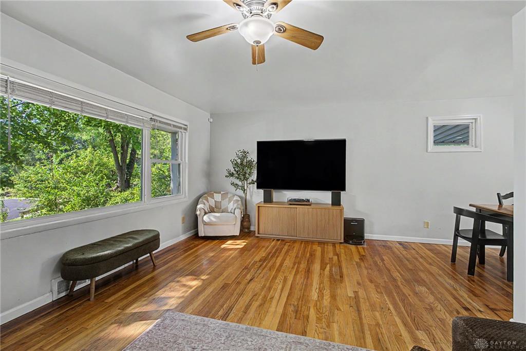 132 Circle Property Photo 7