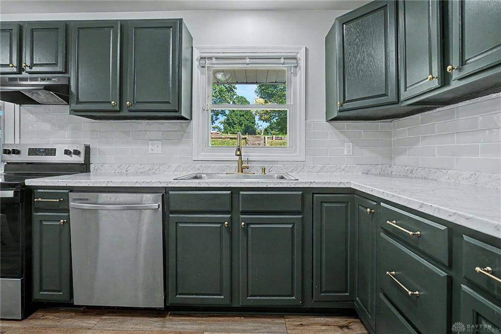 132 Circle Property Photo 16