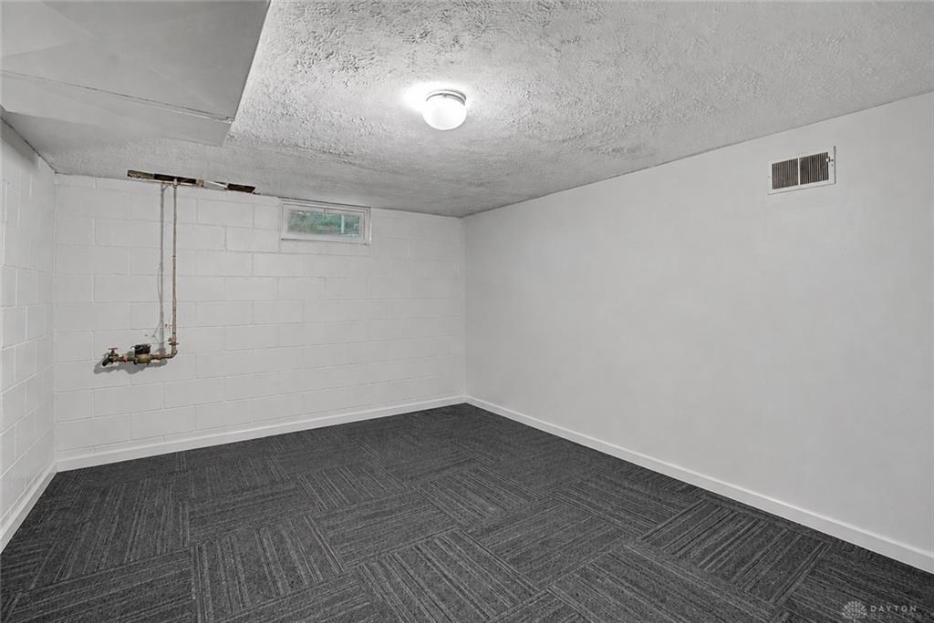 132 Circle Property Photo 33