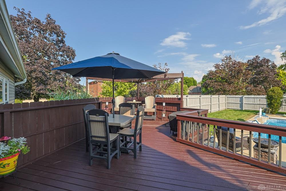355 Mecca Property Photo 38