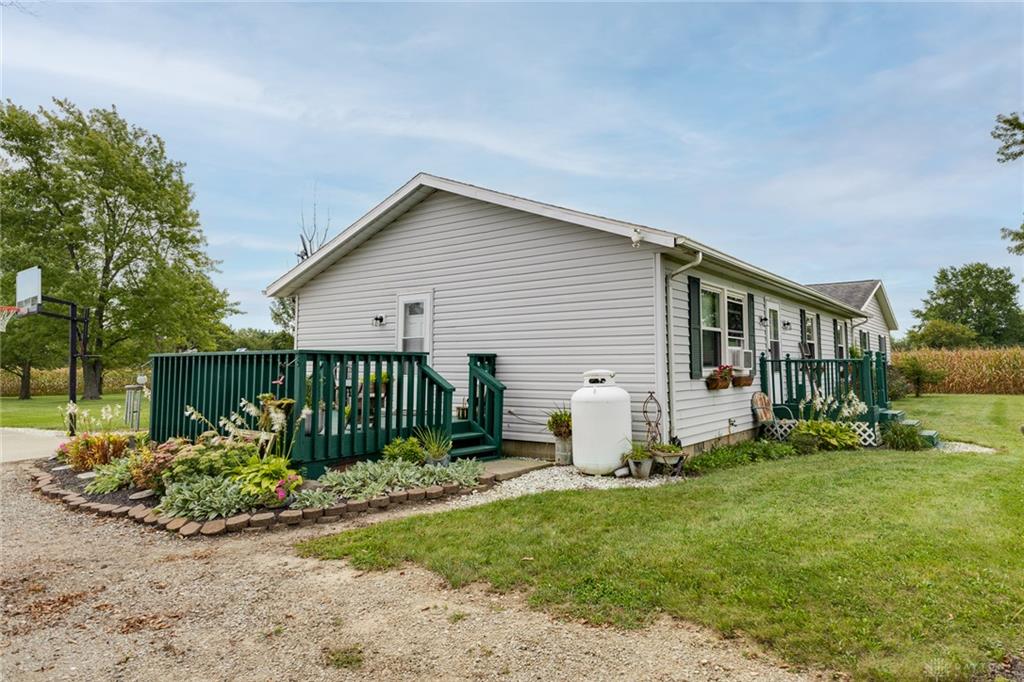7145 Auld Property Photo 3