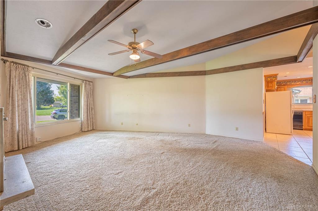 2409 Springmill Property Photo 7