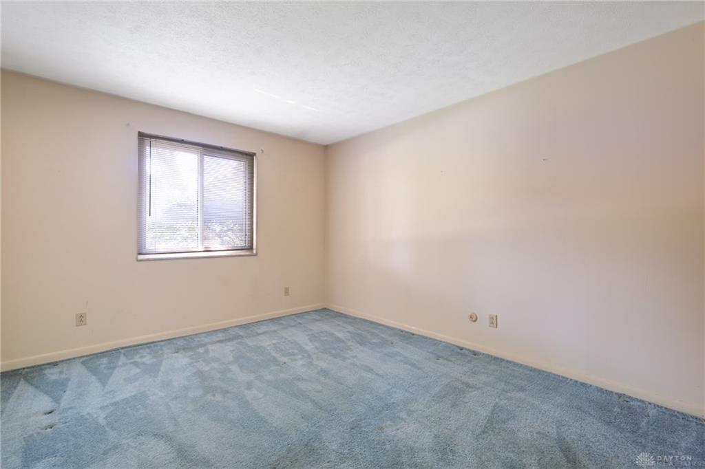 2409 Springmill Property Photo 28