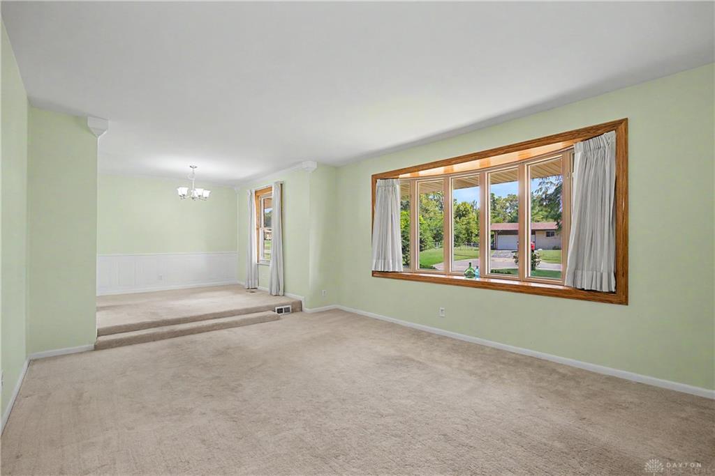 751 Rosamond Property Photo 8