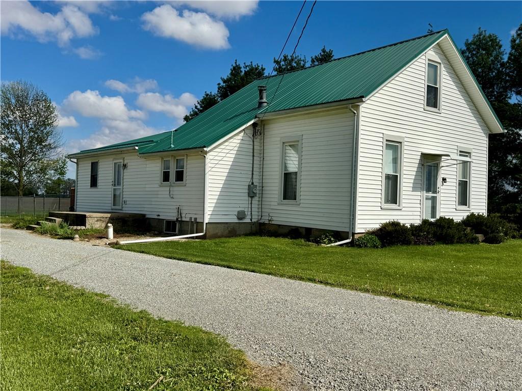 7285 State Route 589 Property Photo 1