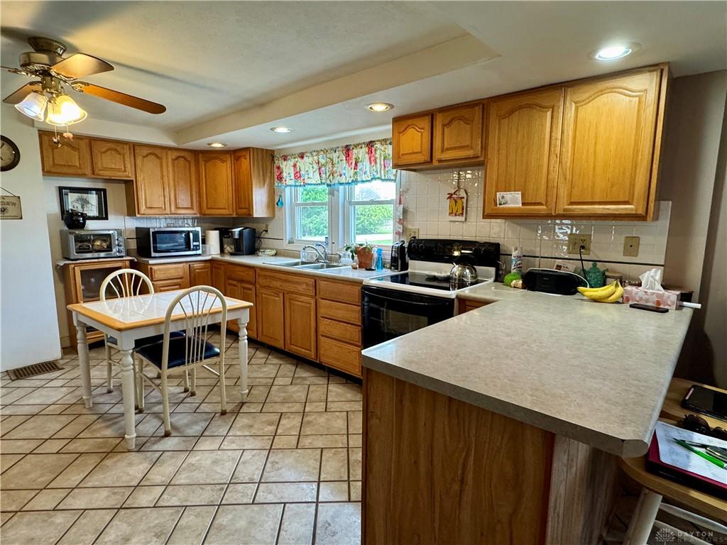 7285 State Route 589 Property Photo 4