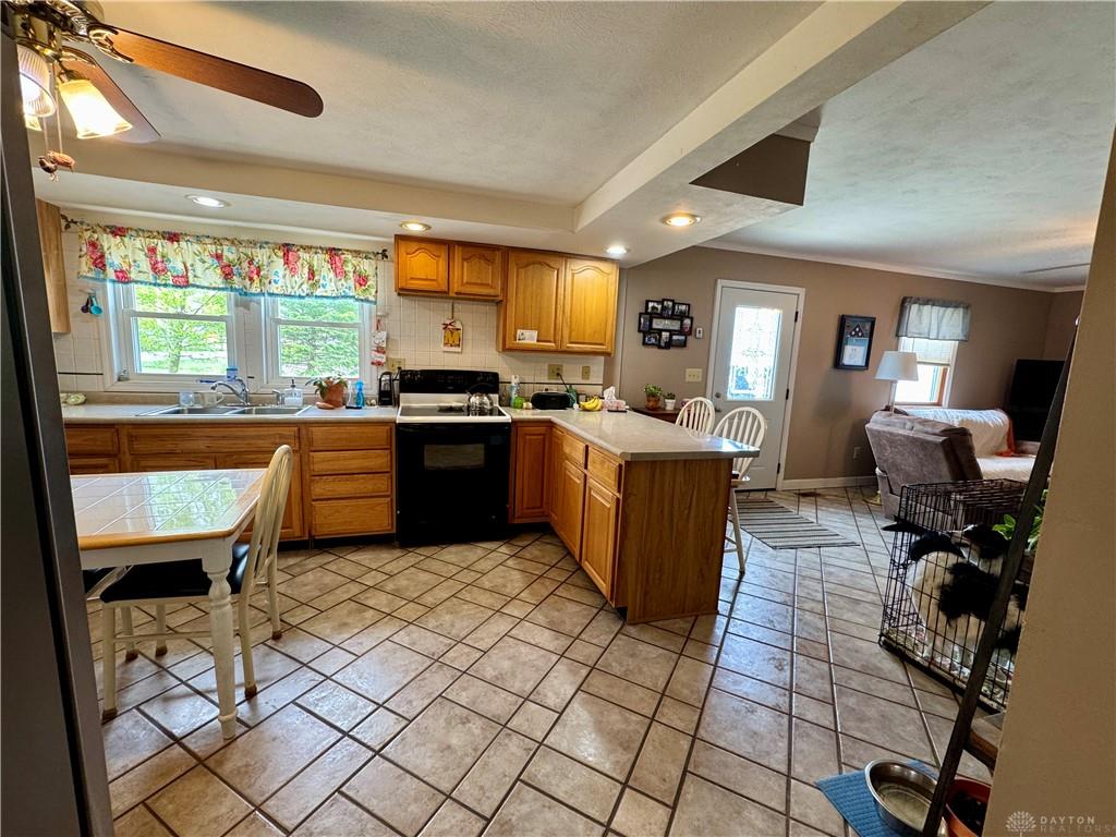 7285 State Route 589 Property Photo 5