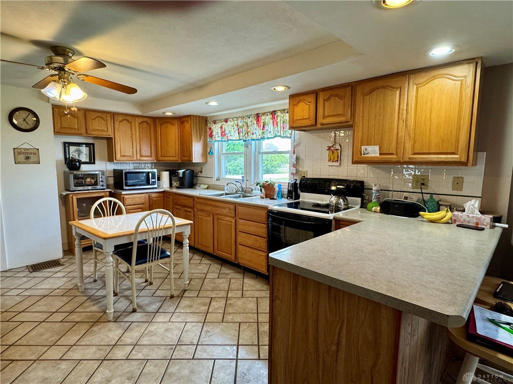 7285 State Route 589 Property Photo 6