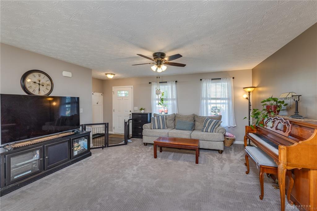 1225 Shannon Property Photo 5