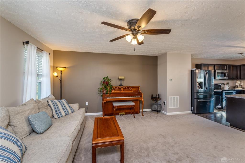 1225 Shannon Property Photo 7