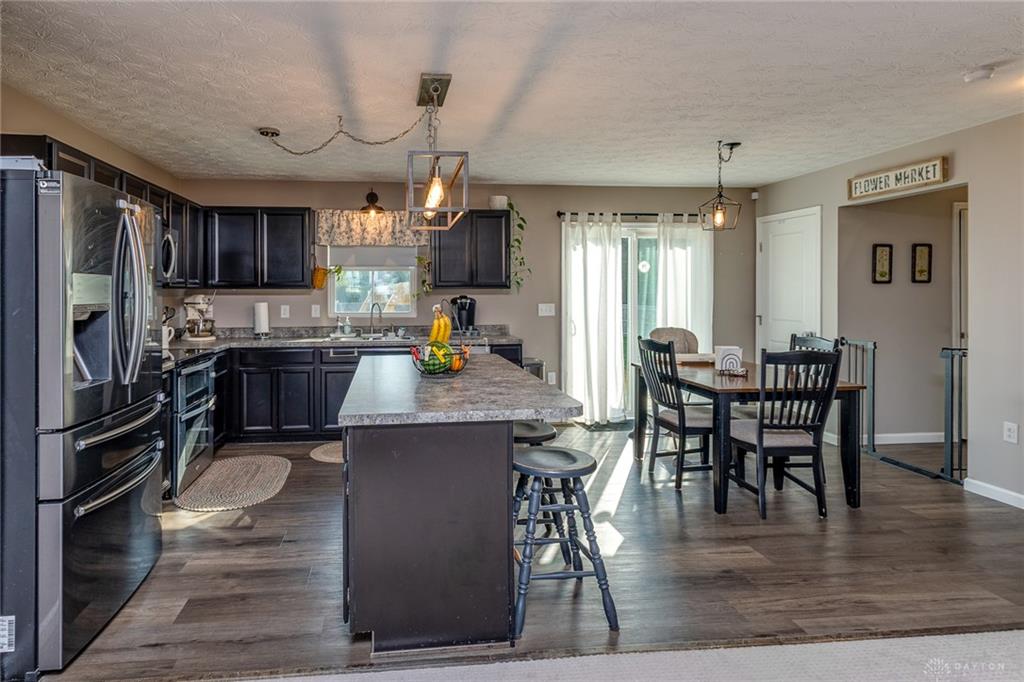 1225 Shannon Property Photo 8
