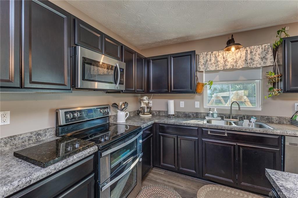 1225 Shannon Property Photo 11