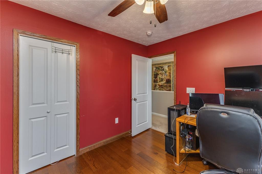 1225 Shannon Property Photo 22