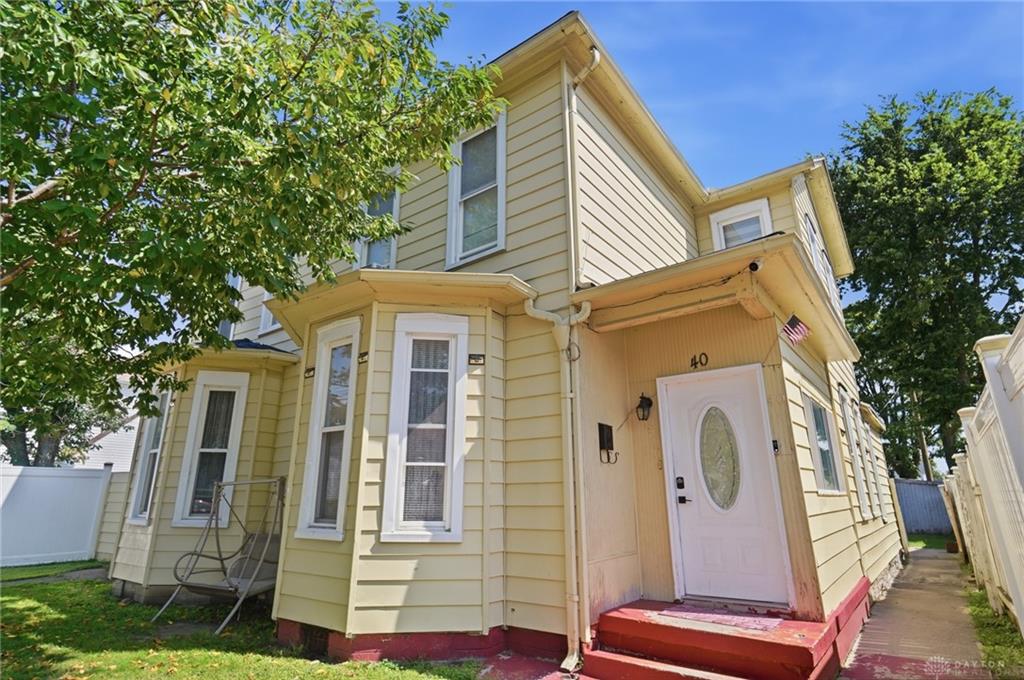 40 S Torrence Property Photo 3