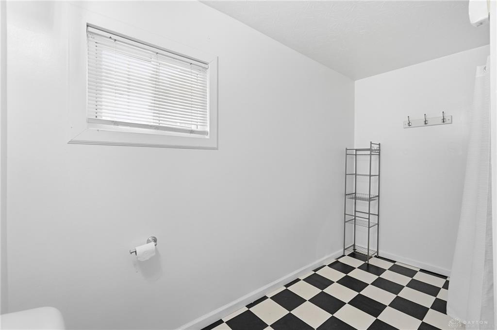 40 S Torrence Property Photo 43