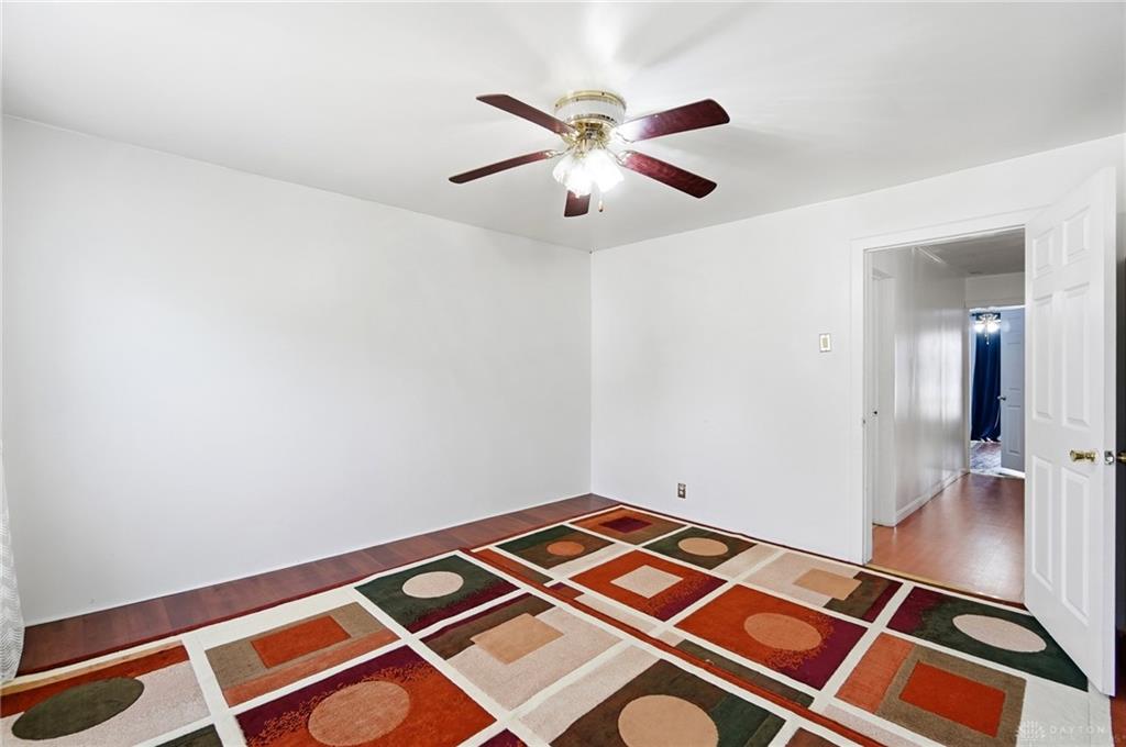 40 S Torrence Property Photo 66