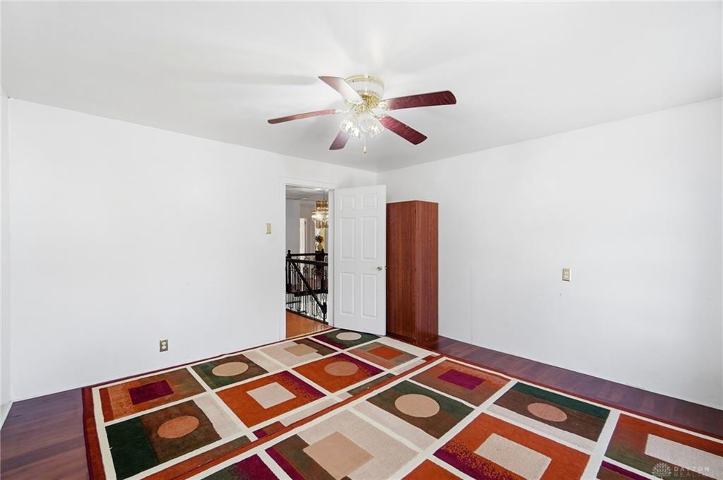 40 S Torrence Property Photo 67