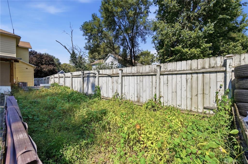40 S Torrence Property Photo 79