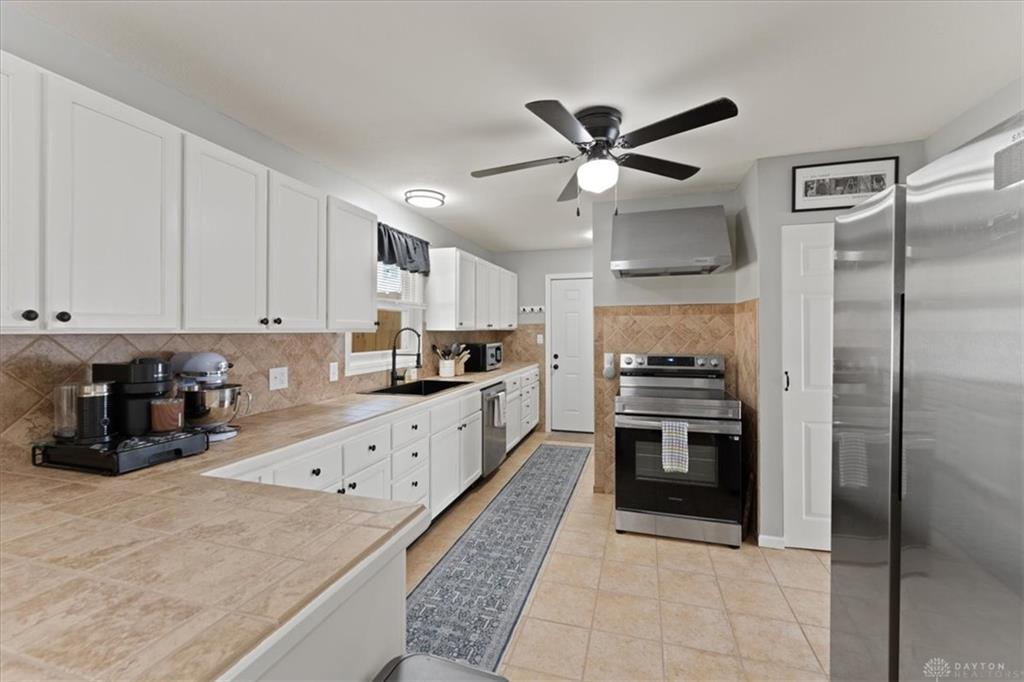 125 E Doris Property Photo 15