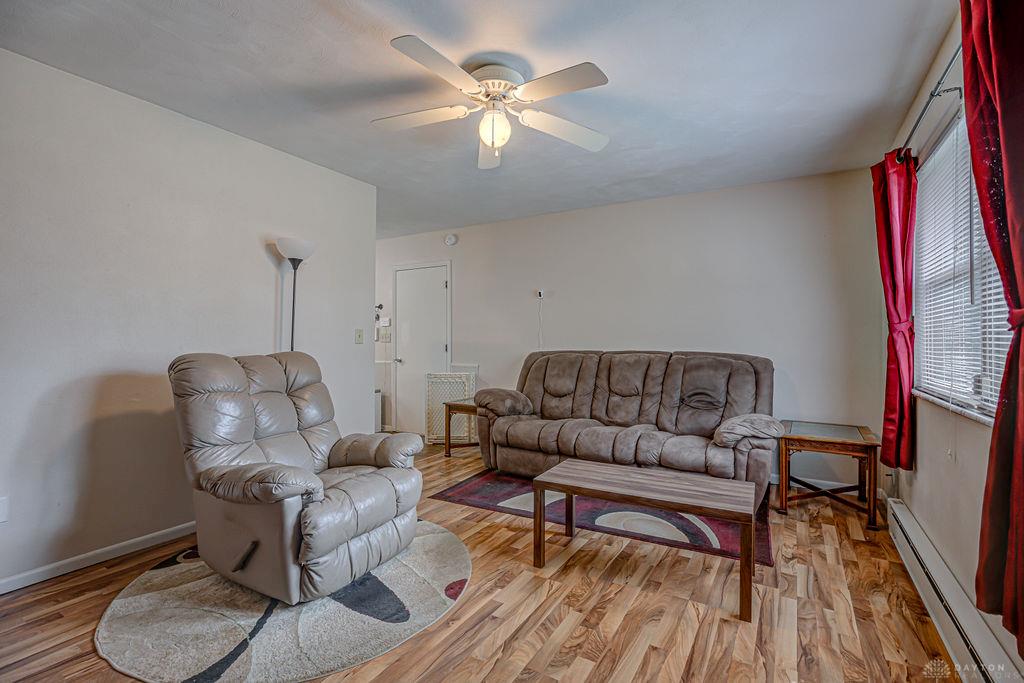 400 Willow Property Photo 11
