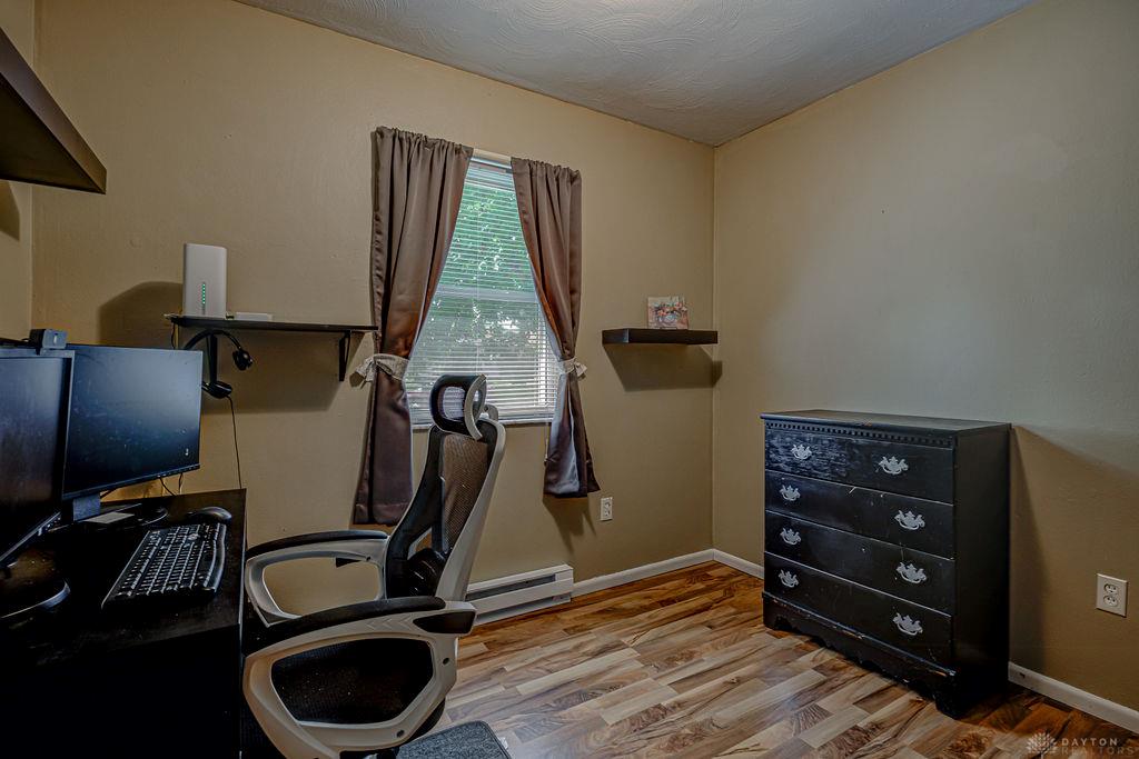 400 Willow Property Photo 12
