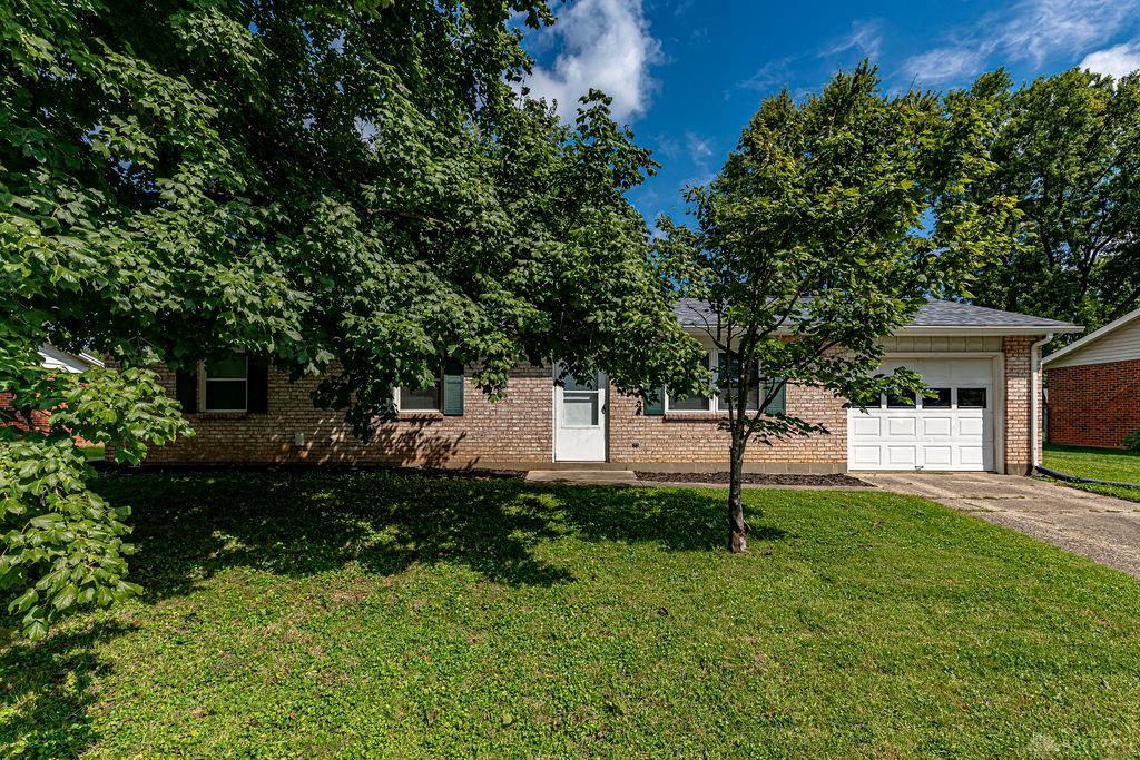400 Willow Property Photo 23