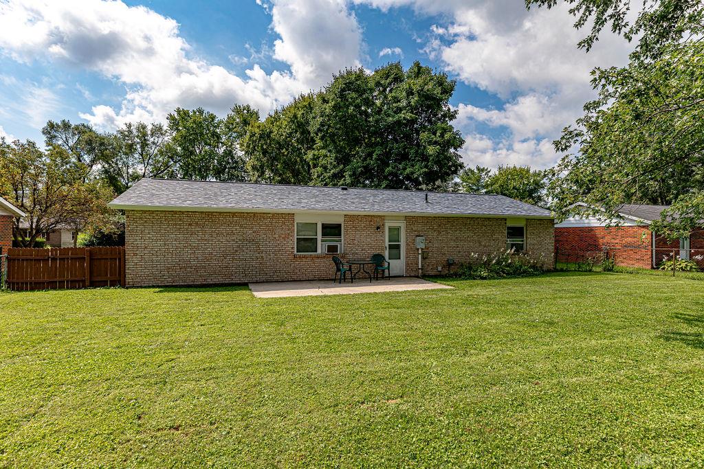 400 Willow Property Photo 27