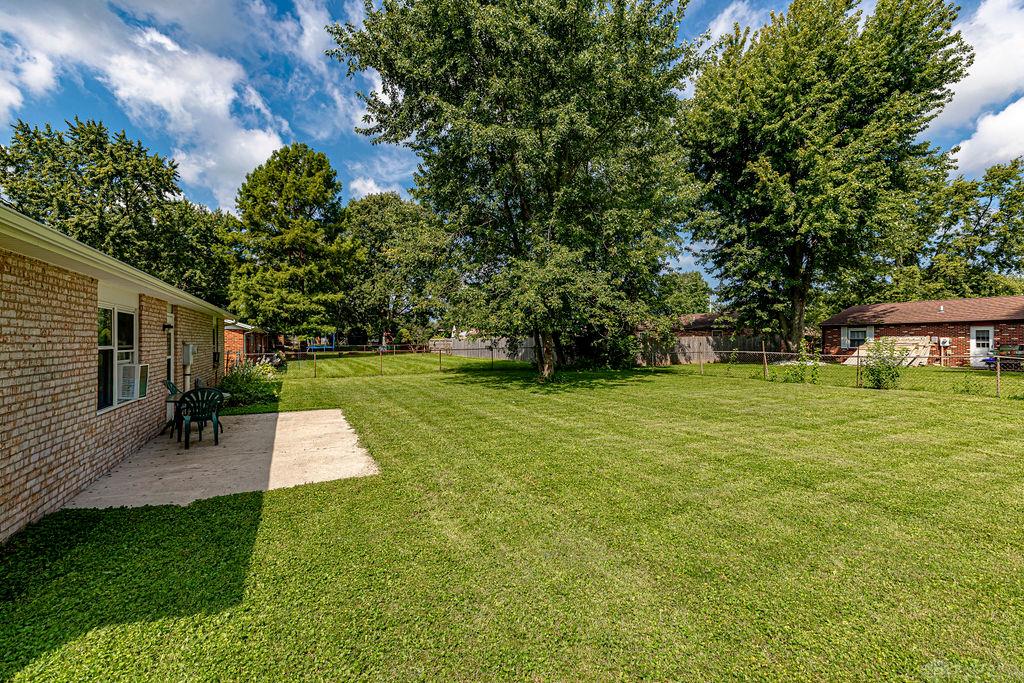 400 Willow Property Photo 30