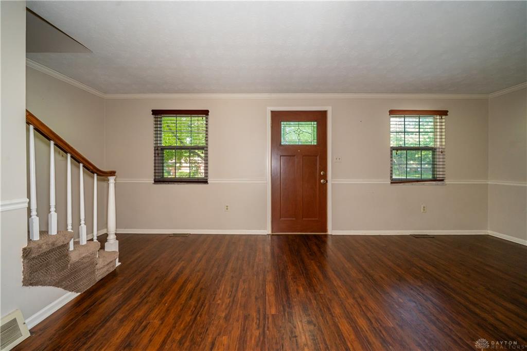 5845 Overbrooke Property Photo 3