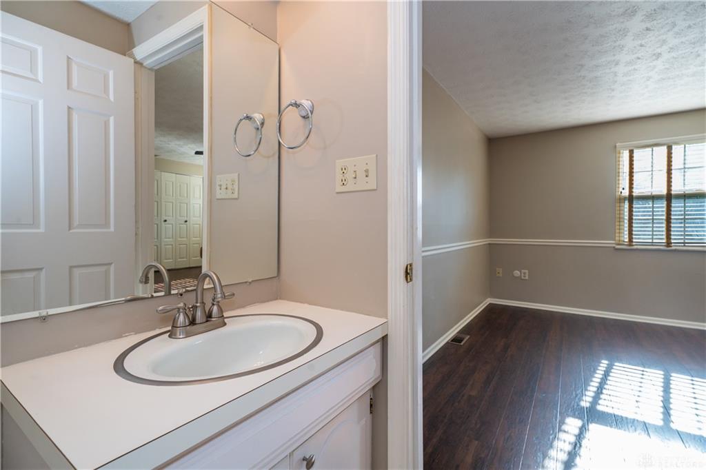 5845 Overbrooke Property Photo 27