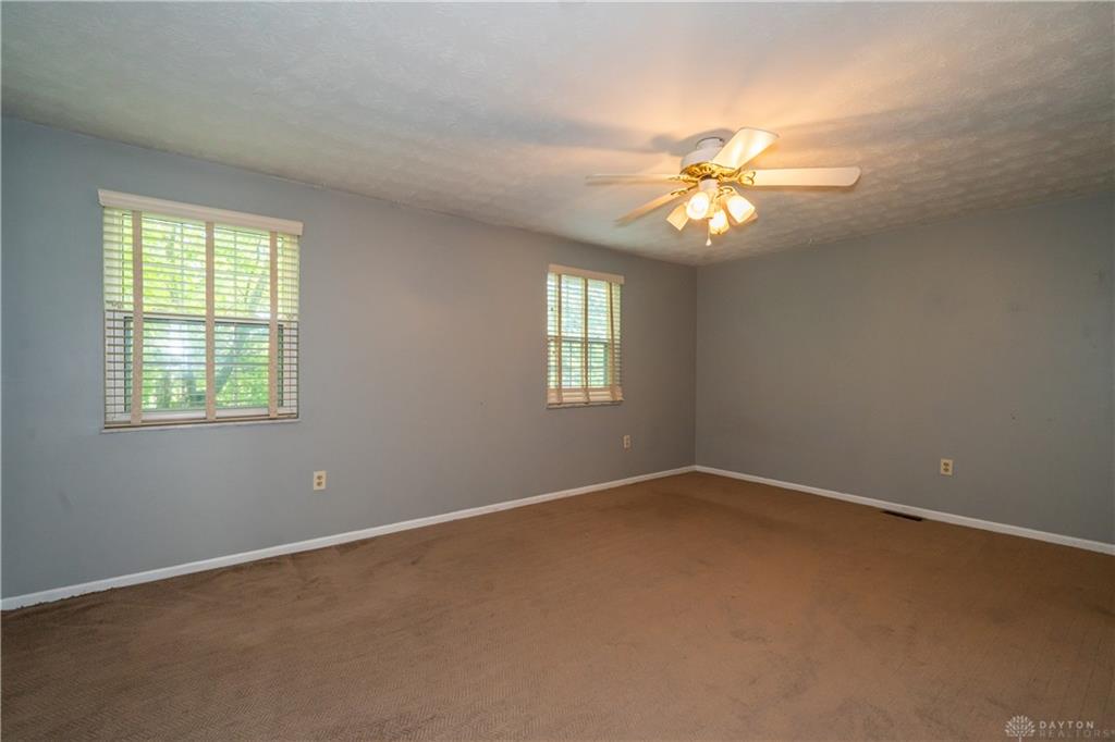 5845 Overbrooke Property Photo 29