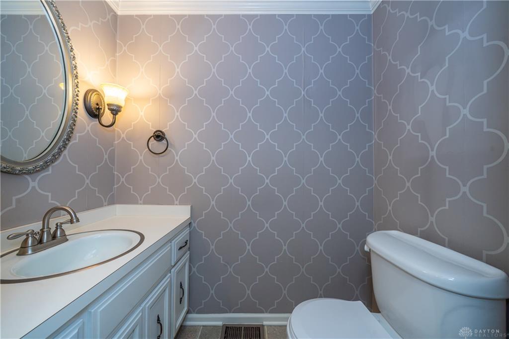 5845 Overbrooke Property Photo 31