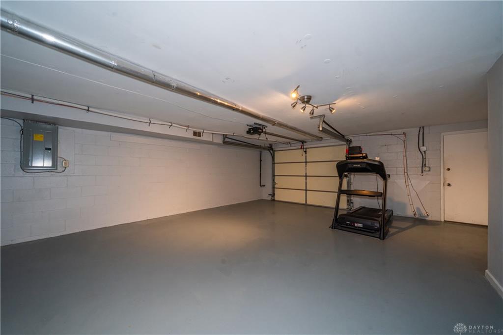 5845 Overbrooke Property Photo 35