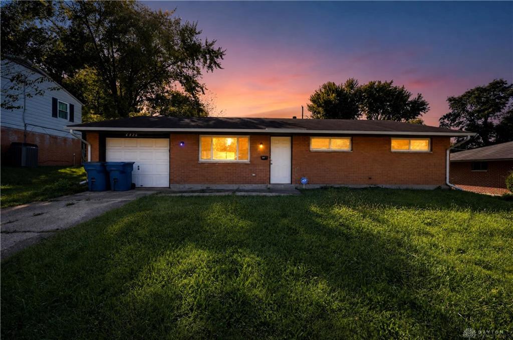 6826 Hubbard