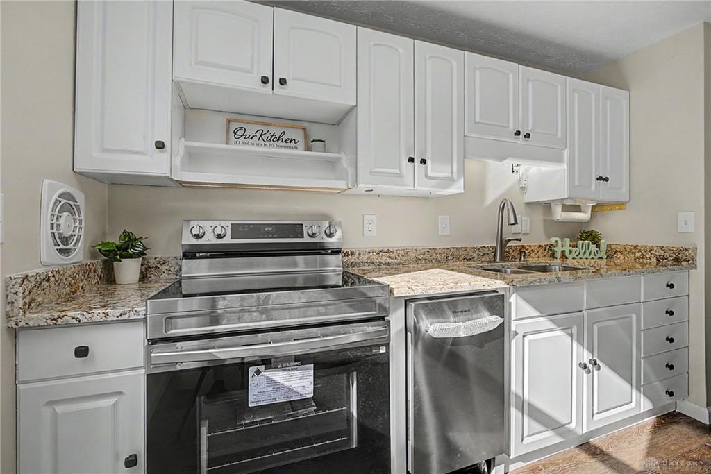 2933 Greenbrook Property Photo 17
