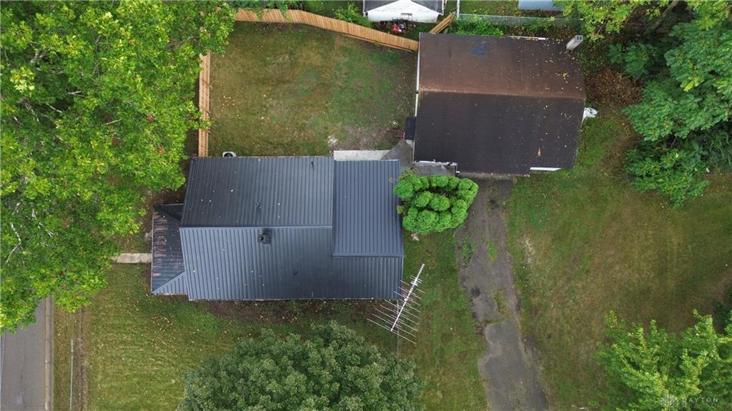 1015 Hillcrest Property Photo 4