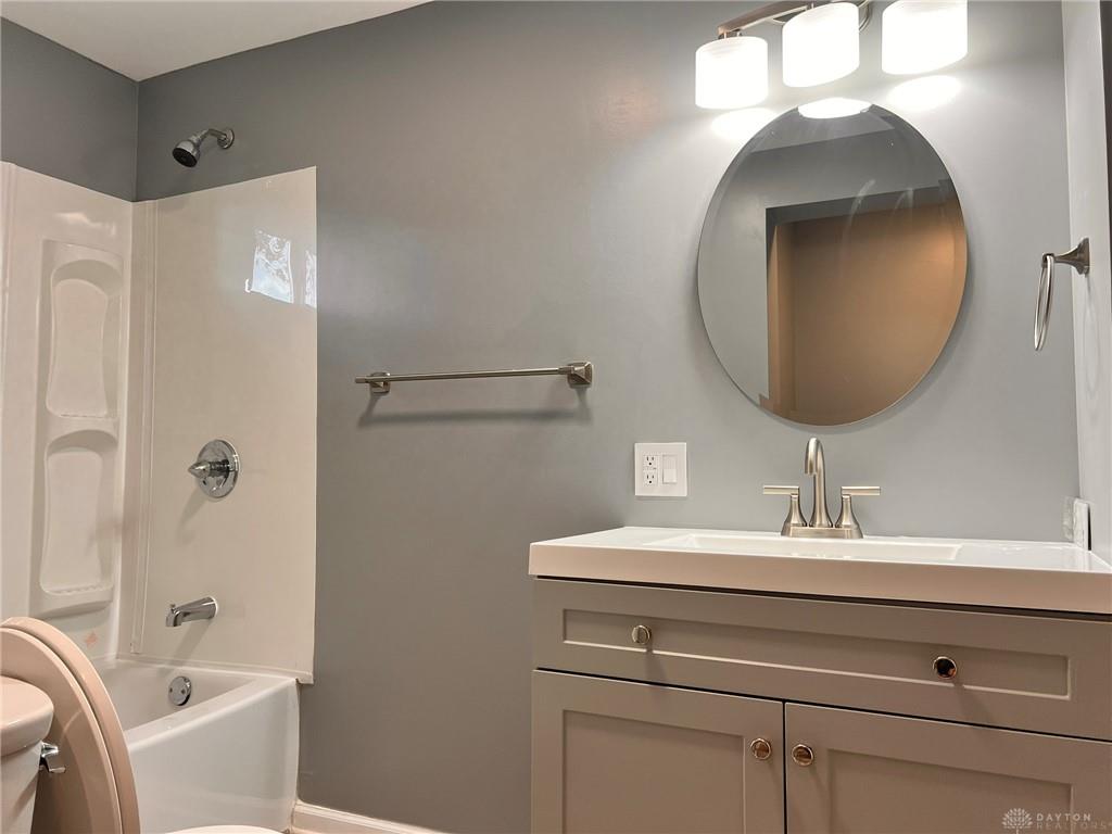 1015 Hillcrest Property Photo 33