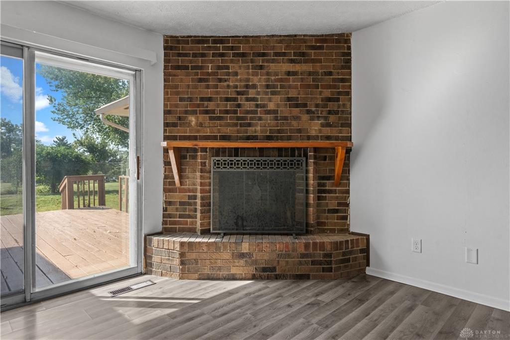 27 Highridge Property Photo 8