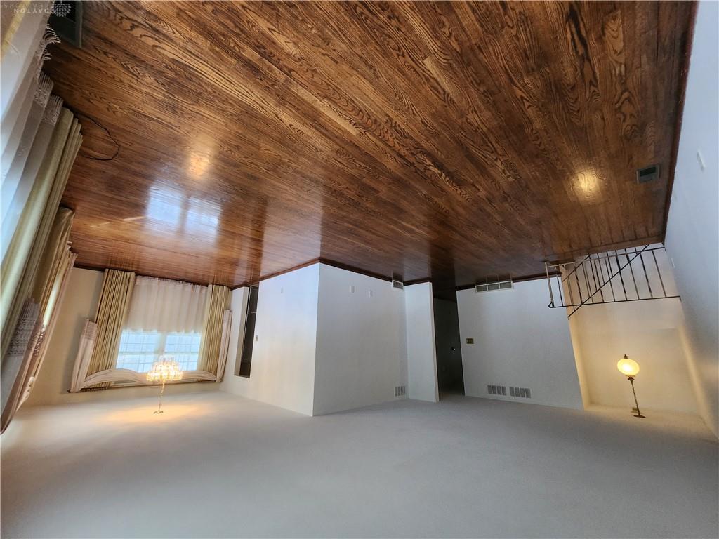 5512 Olive Tree Property Photo 6