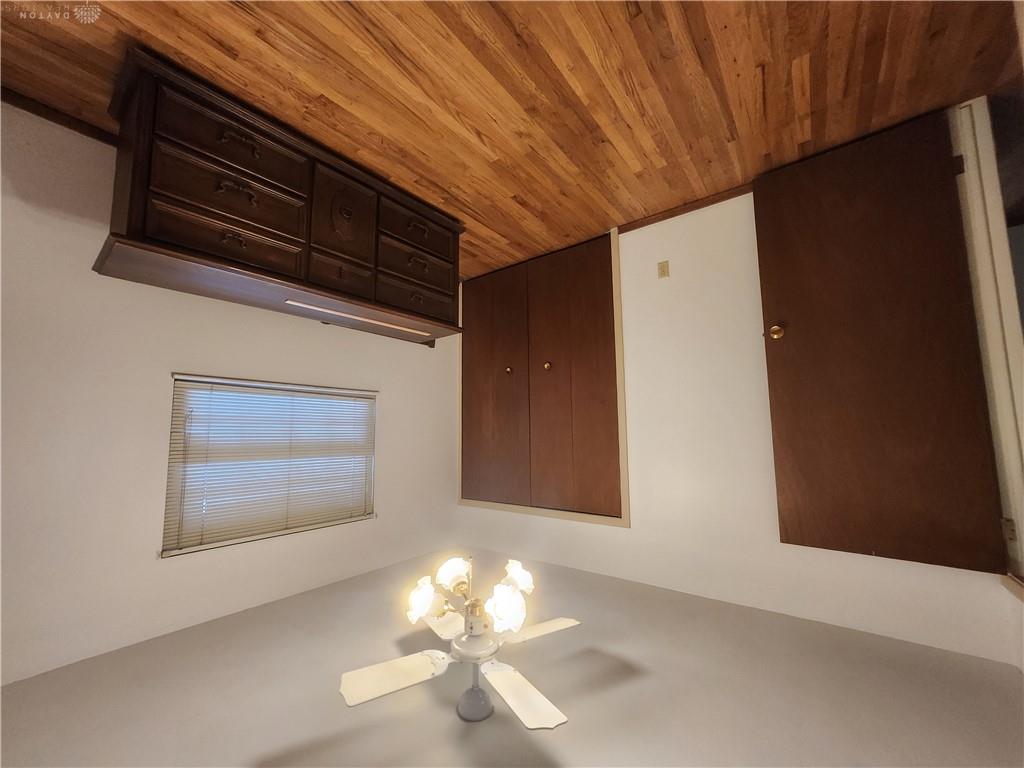 5512 Olive Tree Property Photo 16