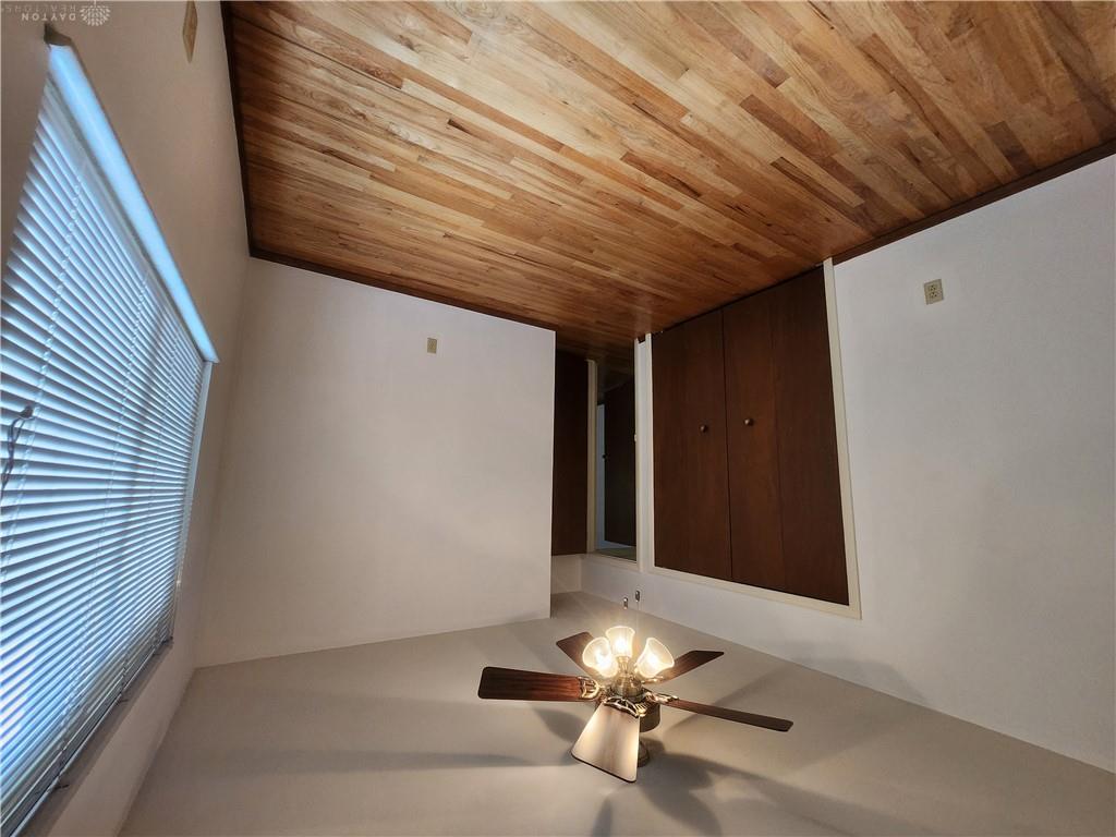 5512 Olive Tree Property Photo 17
