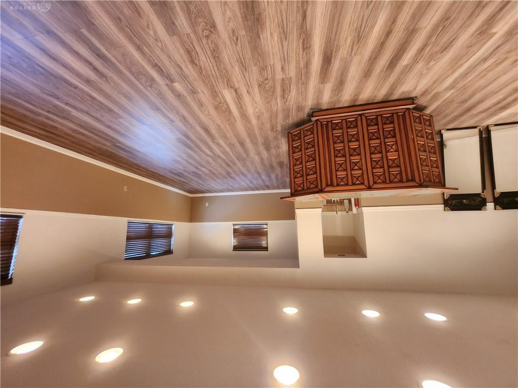 5512 Olive Tree Property Photo 27