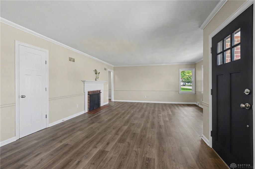 600 Cushing Property Photo 11