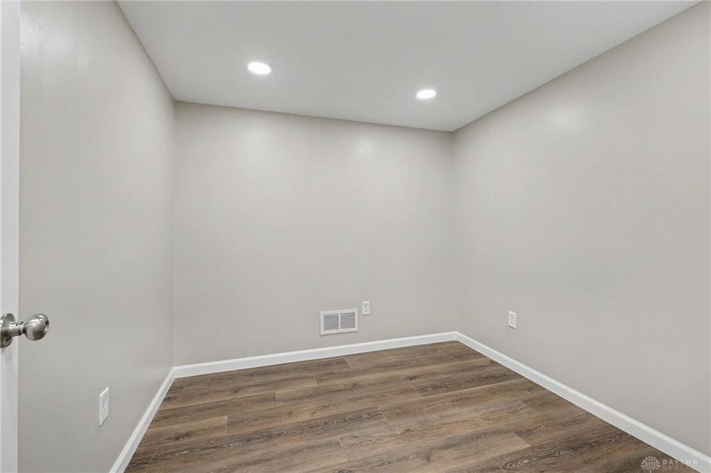600 Cushing Property Photo 28