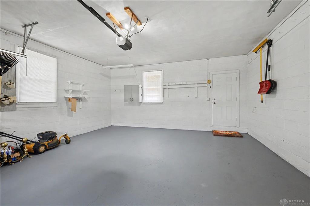 600 Cushing Property Photo 38