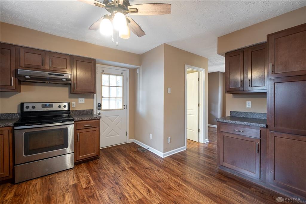 405 Elverne Property Photo 2